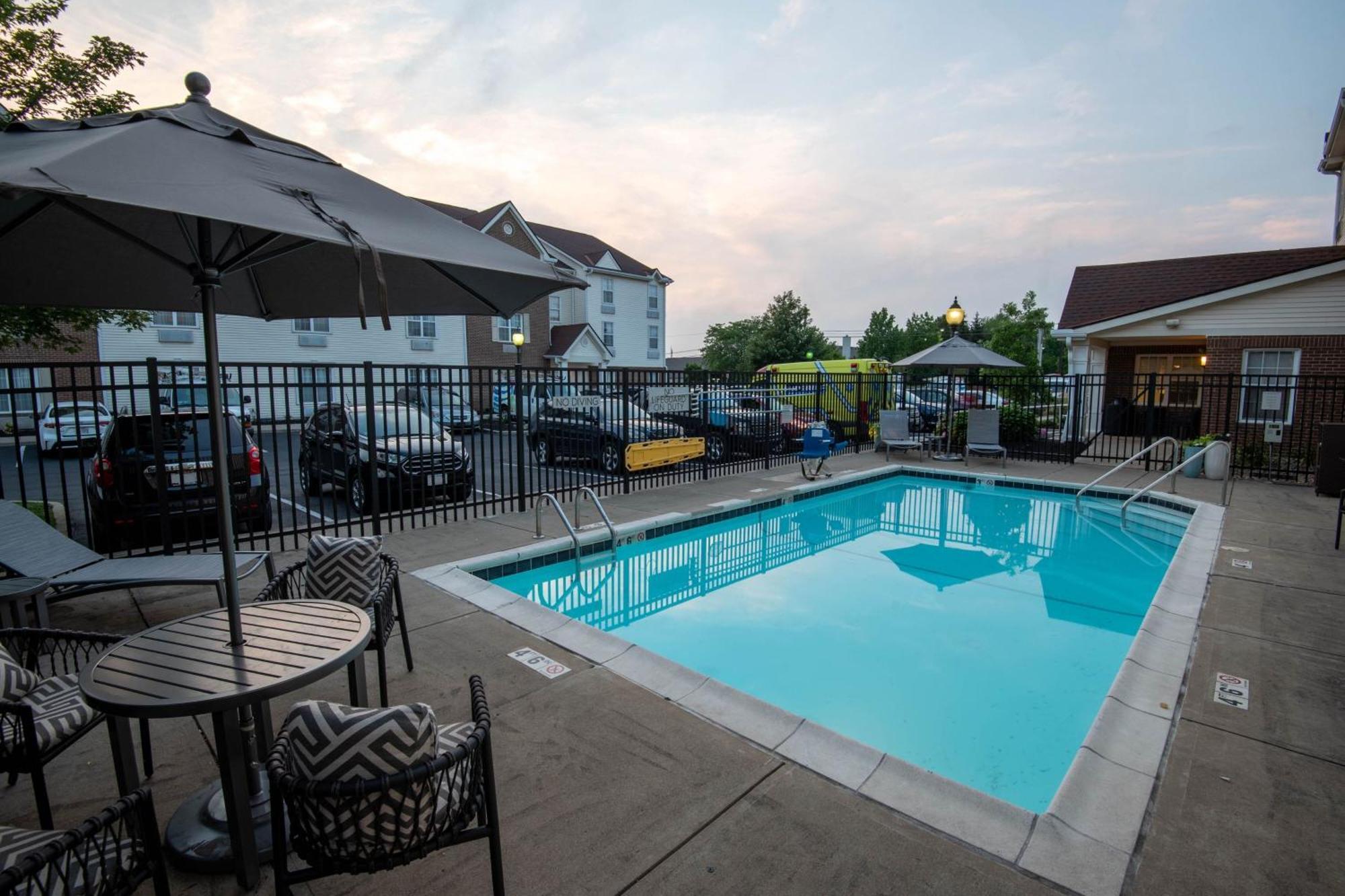 Towneplace Suites Columbus Airport Gahanna Exterior photo